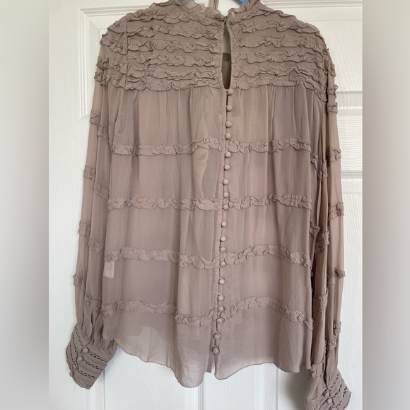 Size medium women’s blouse with button and ruffle detail.  Includes under shirt - Picture 2 of 7